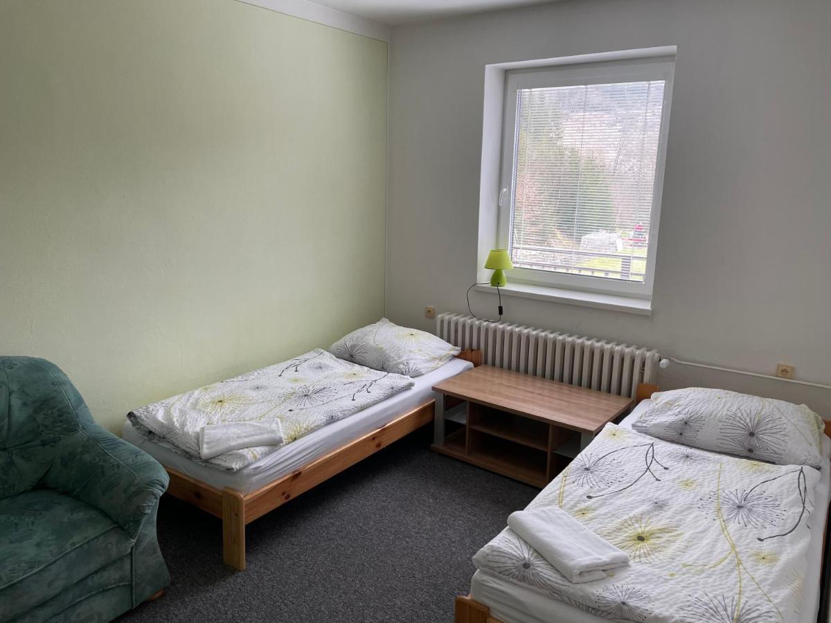 Penzion U Kluju Vestin Exteriör bild