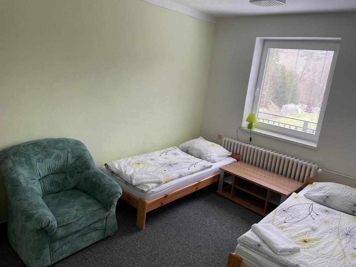 Penzion U Kluju Vestin Exteriör bild
